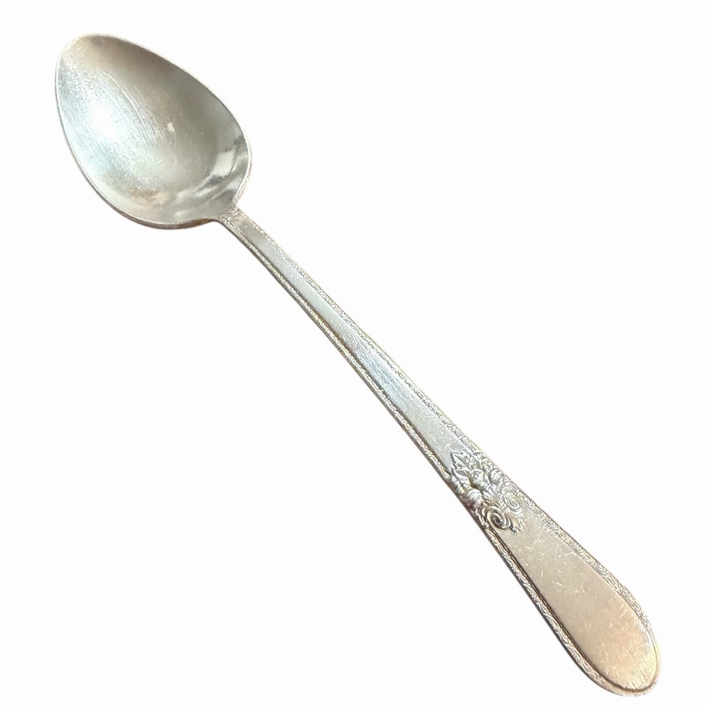 1847 Rogers Bros‎ 'Adoration' Pattern Silverplate Oval Soup Spoon Replacement